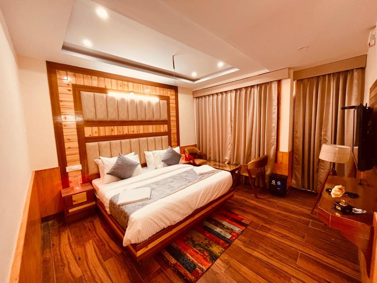 Le Green Resort, Mall Road Manali 外观 照片