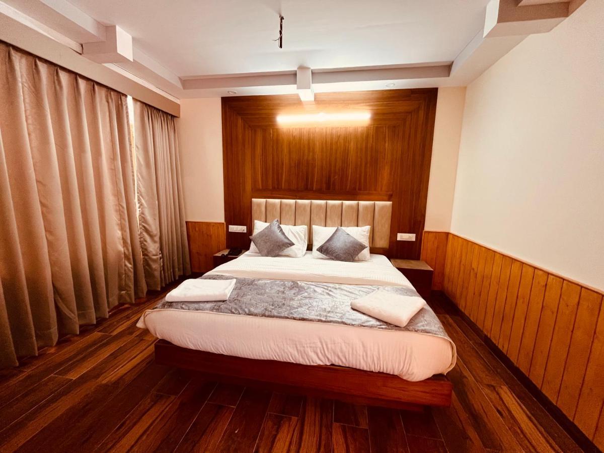 Le Green Resort, Mall Road Manali 外观 照片